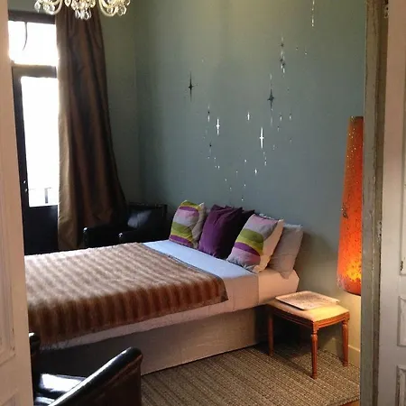 Number 22 Apartment *